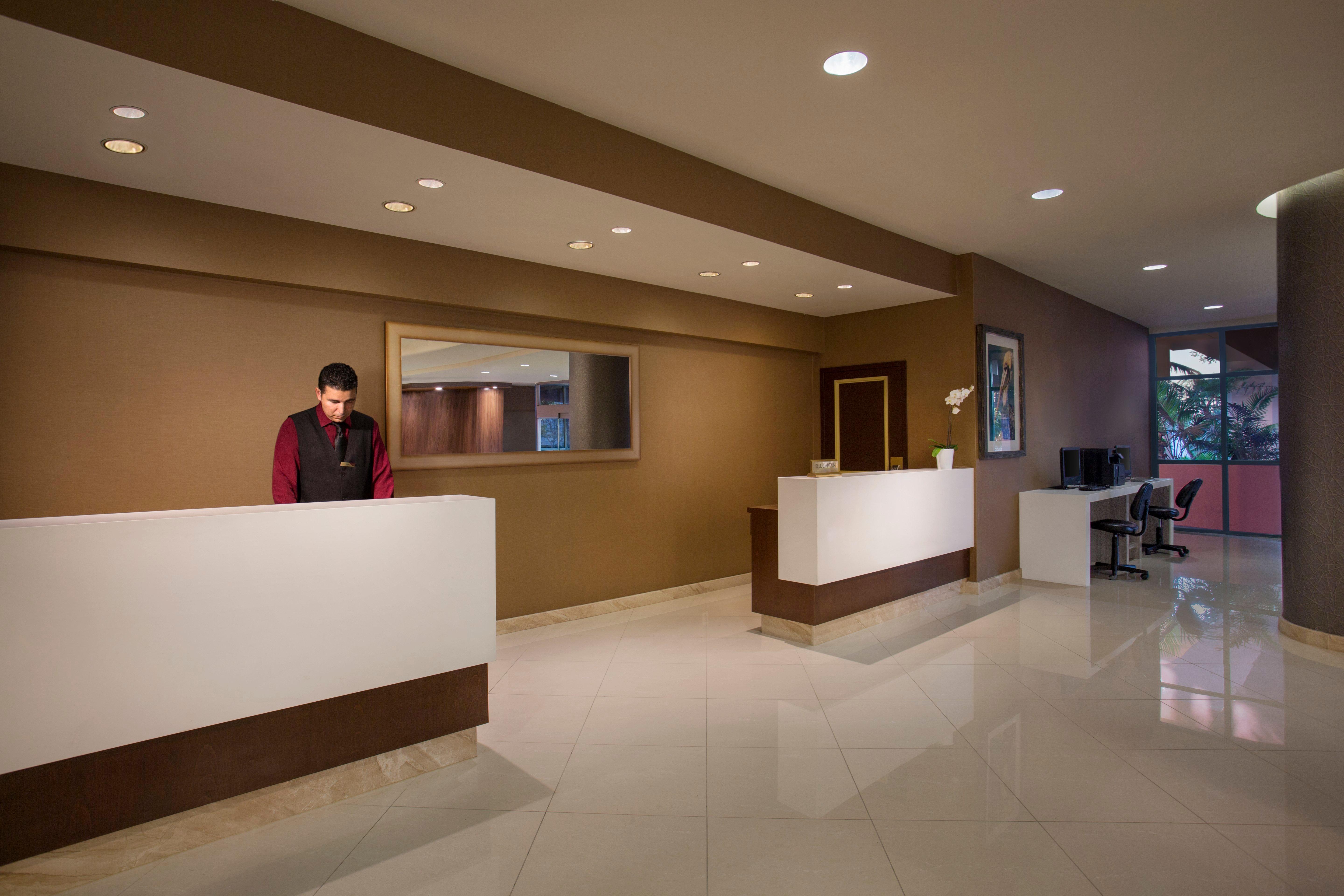 Crowne Plaza Hotel Los Angeles Harbor By Ihg Eksteriør billede